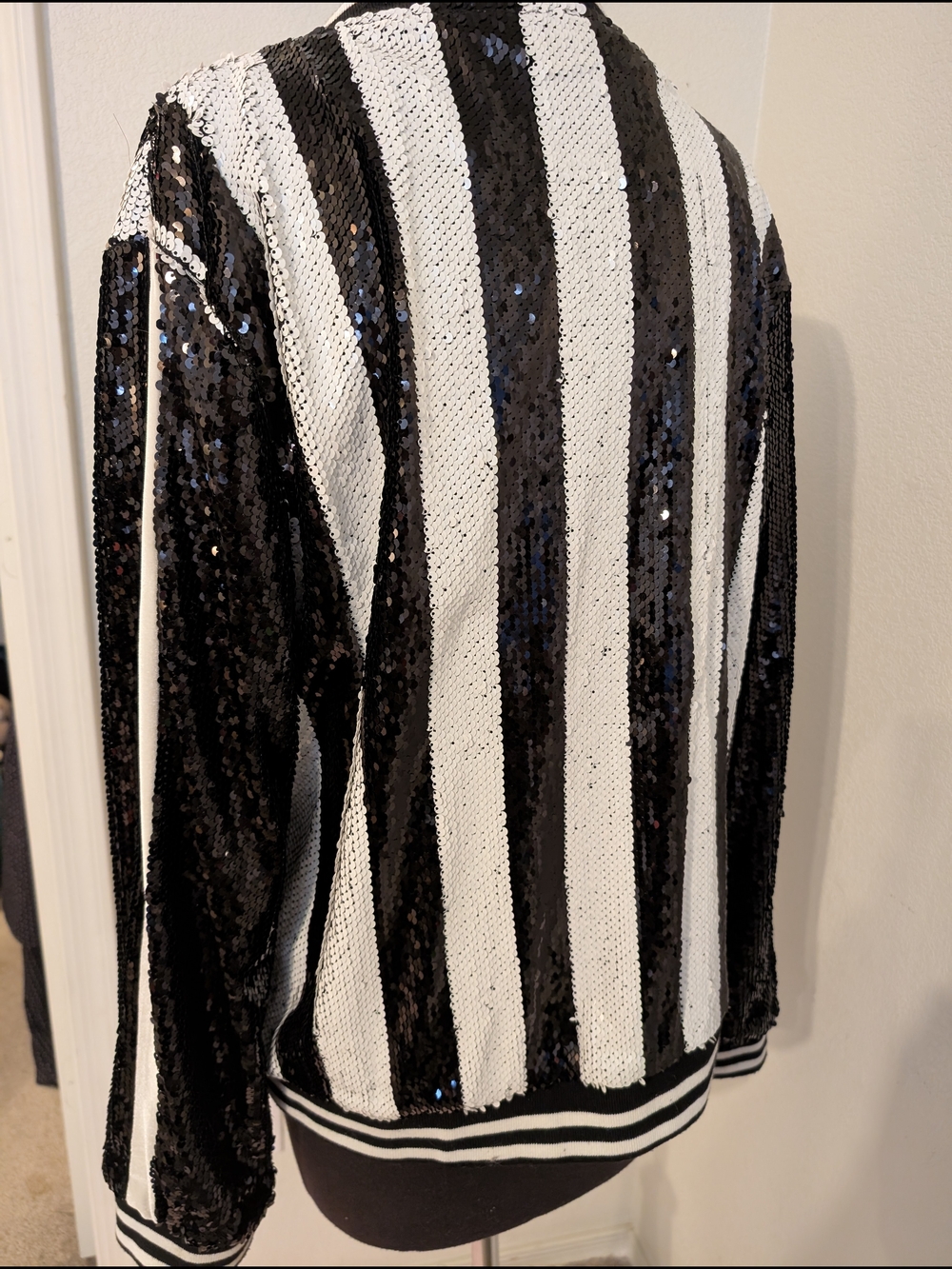 Adore Black & White Sequin Bomber Jacket - Women's Size XL - Picture 6 of 9